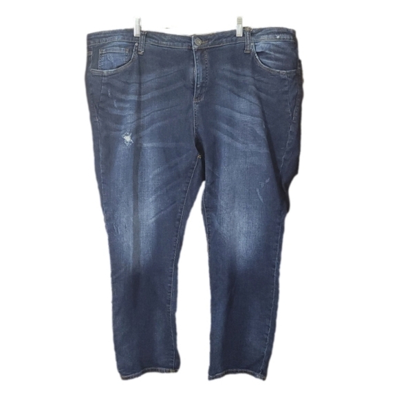 Kut from the Kloth Catherine Boyfriend medium wash midrise straight leg jeans - Picture 2 of 10